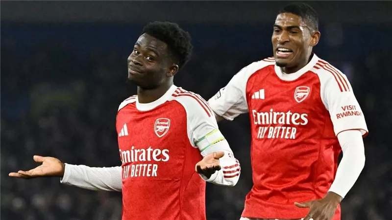 ارسنال يفوز على مانسفيلد 2-1 ويتأهل إلى ربع نهائي كأس الاتحاد الإنجليزي 