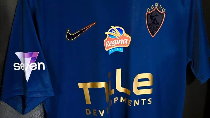 الزمالك يظهر بالزي البديل أمام بيراميدز في قمة الدوري