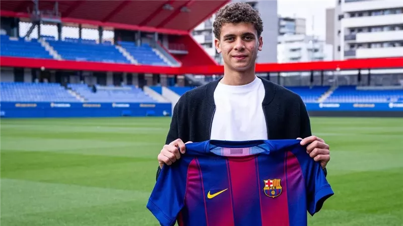 حمزة عبد الكريم يقود برشلونة نحو نهائي كأس ملك إسبانيا للشباب