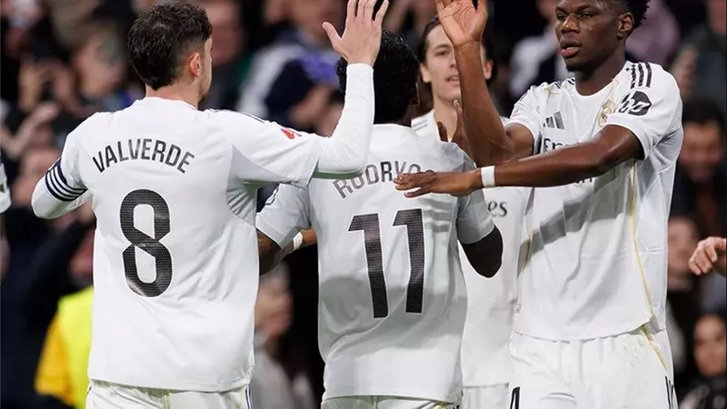 فينيسيوس في الهجوم.. تشكيل ريال مدريد لمواجهة أتلتيكو في الدوري الإسباني
