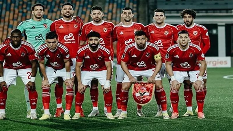 حسام عاشور ينتقد لاعبي الأهلي بعد الخروج الإفريقي: لم يظهر سوى تريزيجيه