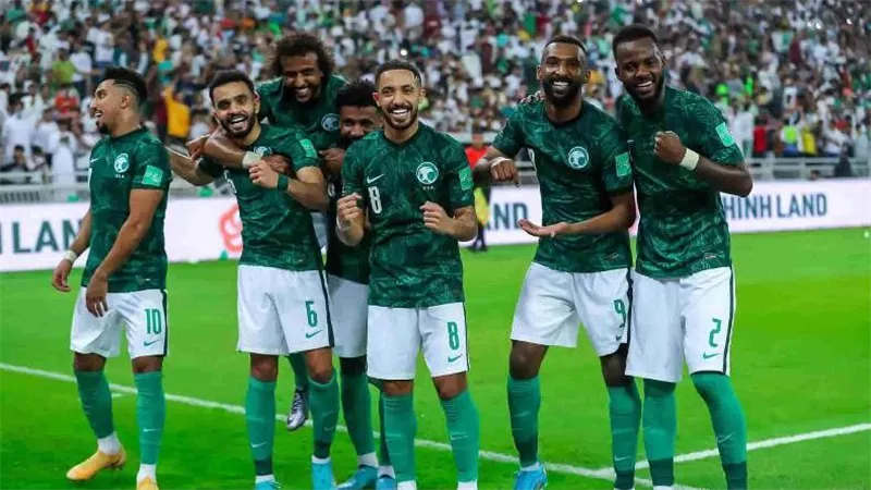 تشكيل السعودية ضد مصر وديًا استعدادًا لكأس العالم.. ثنائي يقود الهجوم