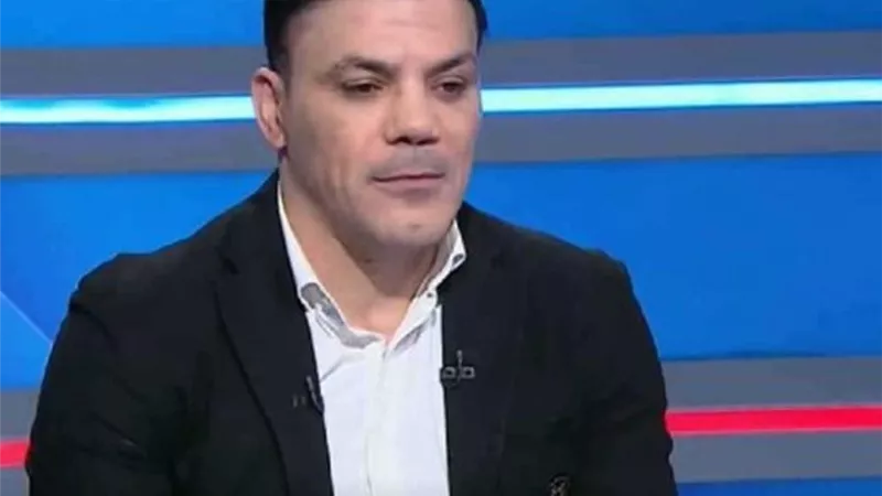 عمرو زكي يهاجم ثلاثي الأهلي: تغييرات المدربين غير معتادة ومستوى بعض اللاعبين لا يليق بالنادي