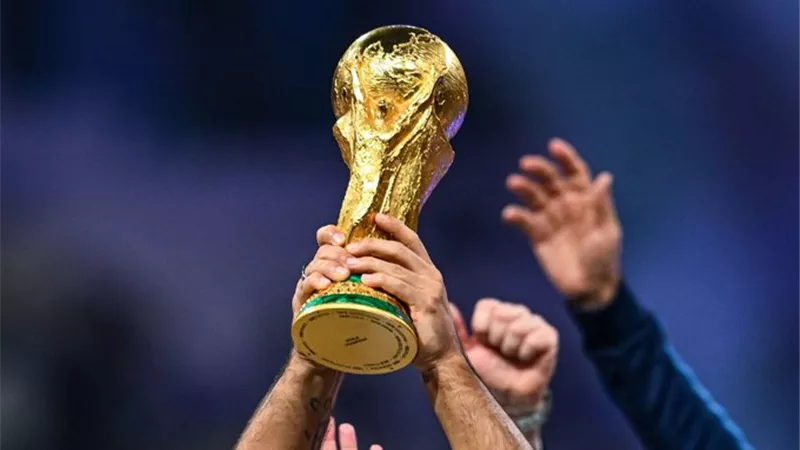 لأول مرة في التاريخ.. 4 حكام مصريين يشدون الرحال إلى أمريكا لإدارة مباريات كأس العالم 2026