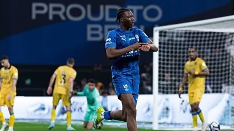 الهلال يتعثر في سباق الصدارة بتعادل مثير أمام التعاون بالدوري السعودي
