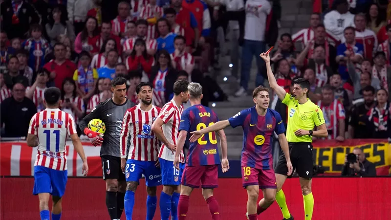 من أجل الريمونتادا.. فليك يعلن قائمة برشلونة لمواجهة أتلتيكو مدريد بدوري أبطال أوروبا