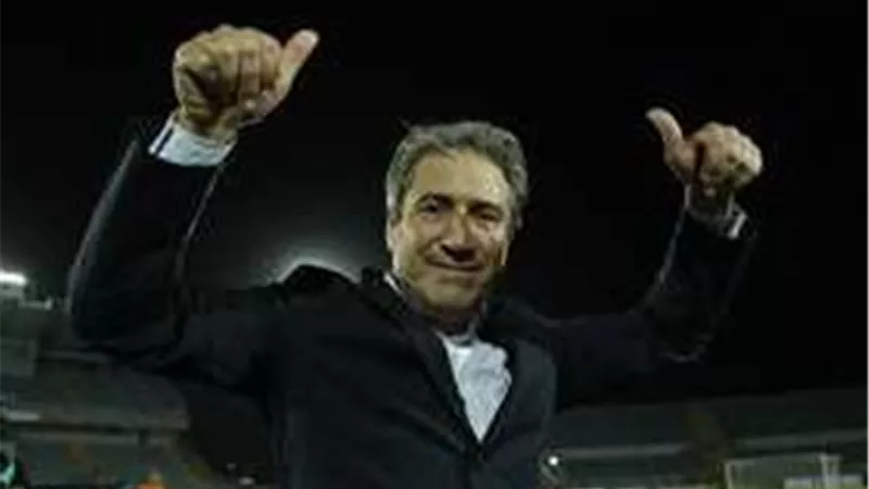 نبيل الكوكي يقترب من تدريب شبيبة القبائل الجزائري بعد رحيله عن المصري