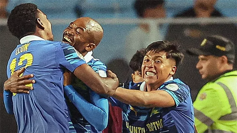 صن داونز يفوز على الترجي بهدف ويقترب من نهائي دوري أبطال أفريقيا 