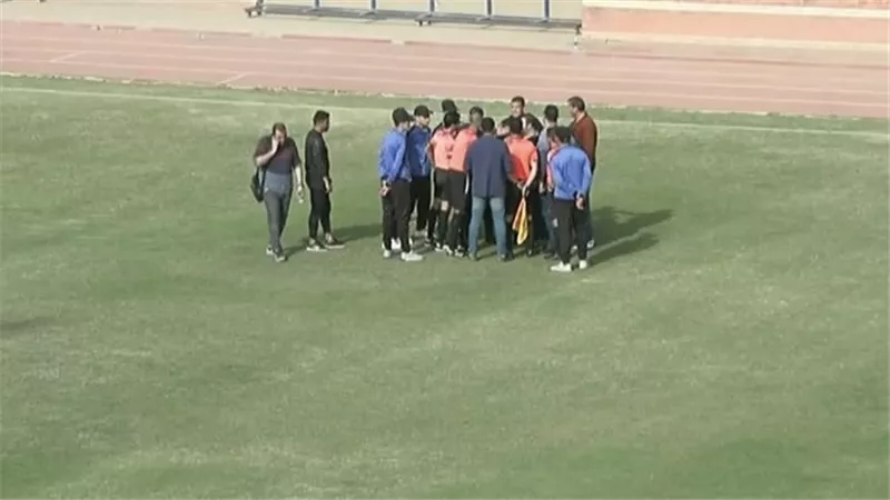 رسميا.. إيقاف طاقم تحكيم مباراة طنطا والمصرية للاتصالات بعد أحداث لقاء الفريقين بدوري المحترفين