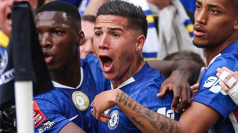 تشيلسي يضرب موعدا مع السيتي في نهائي كأس الاتحاد الإنجليزي بعد الفوز على ليدز