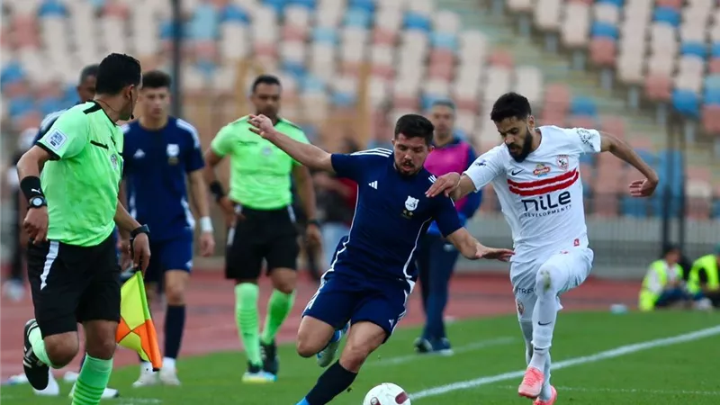 ماذا يحتاج الزمالك للتتويج بالدوري المصري الممتاز بعد خسارة الأهلي أمام بيراميدز؟