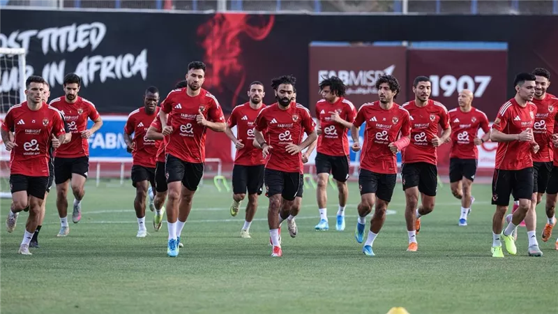 الأهلي ينهي استعداداته ويدخل معسكرًا مغلقًا قبل مواجهة الزمالك في قمة الدوري