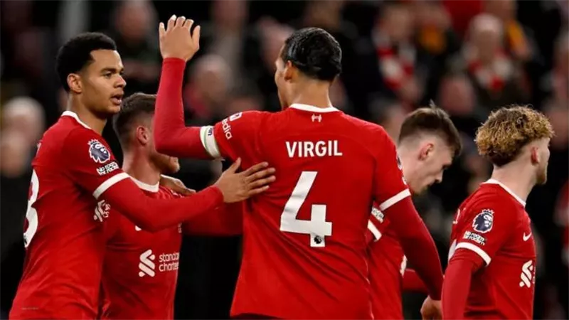 موعد مباراة ليفربول ضد مانشستر يونايتد في الدوري الإنجليزي.. والقناة الناقلة