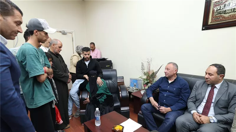النشرة المسائية| موقف الزمالك من حل أزمة القيد قبل 31 مايو ومحمود الخطيب يزور مشجع الأهلي بعد حادث مباراة القمة 