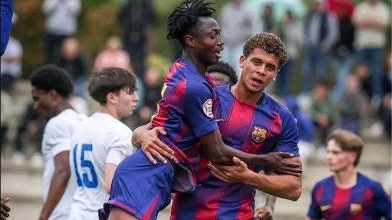 حمزة عبد الكريم يقود شباب برشلونة للتتويج بلقب الدوري الإسباني 