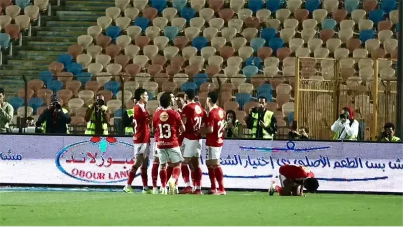نهاية الرحلة تقترب.. ثنائي الأهلي يخوض آخر اختبار قبل الرحيل