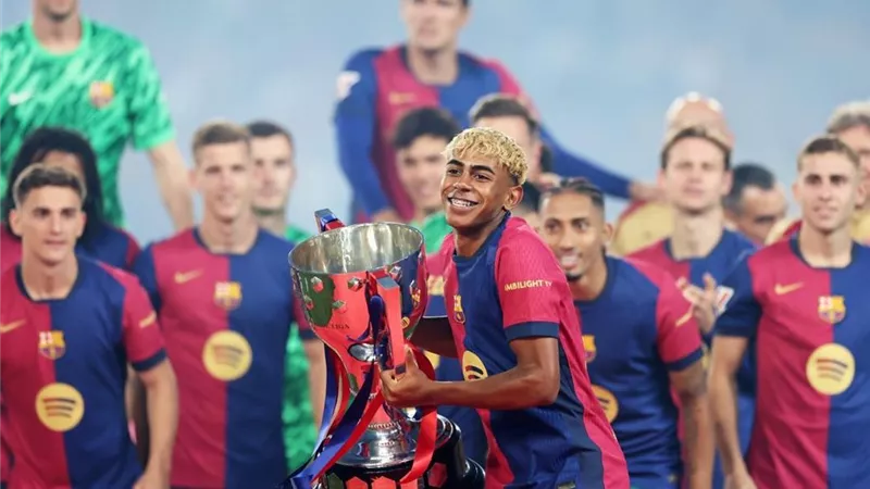 تتويج برشلونة بالدوري الإسباني يقترب.. ماذا يحتاج البارسا أمام ريال مدريد؟