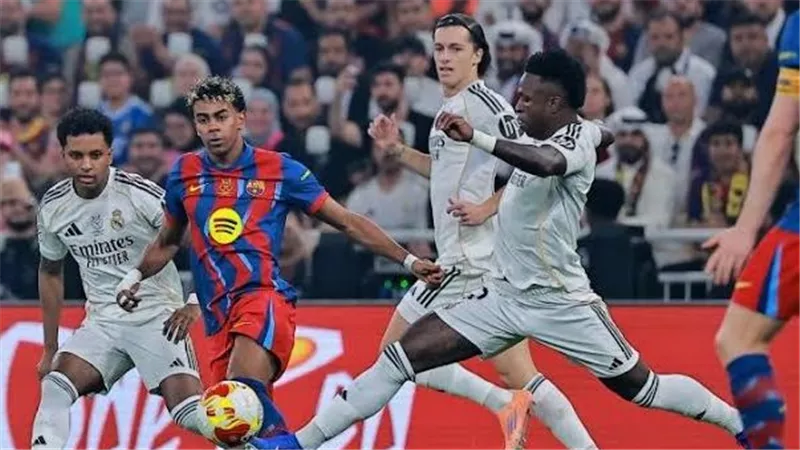 تاريخ مواجهات ريال مدريد وبرشلونة قبل كلاسيكو اليوم في الدوري الإسباني 