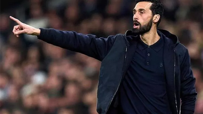 أربيلوا يرفض الحديث عن مورينيو ويؤكد: ريال مدريد يتعرض لمعاملة مختلفة
