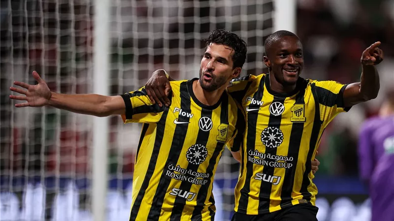 الاتحاد يفوز على الاتفاق 3-1 فى الدورى السعودى 