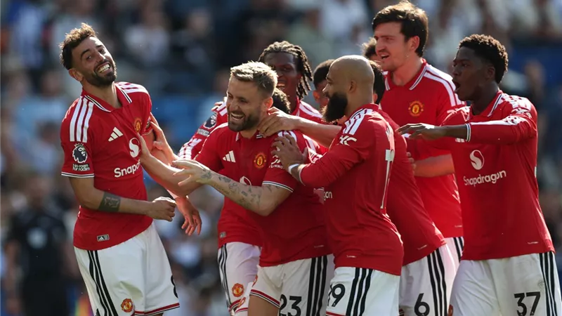 مانشستر يونايتد يفوز على برايتون 3-0 فى الدورى الإنجليزى 