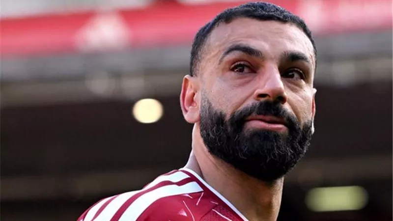 محمد صلاح باكيًا: لن أعود لليفربول ولم أحلم بما حققته بقميص النادي