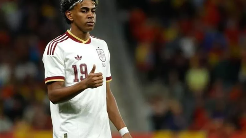 يامال يرشح 4 منتخبات للفوز بكأس العالم ويؤكد: أحلم بالتتويج بالمونديال