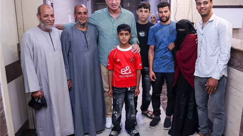 زيارة الخطيب للمشجع