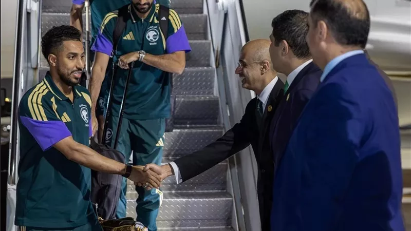 بعد أزمة طائرة العودة.. بعثة السعودية تغادر أمريكا عقب وداع كأس العالم 2026