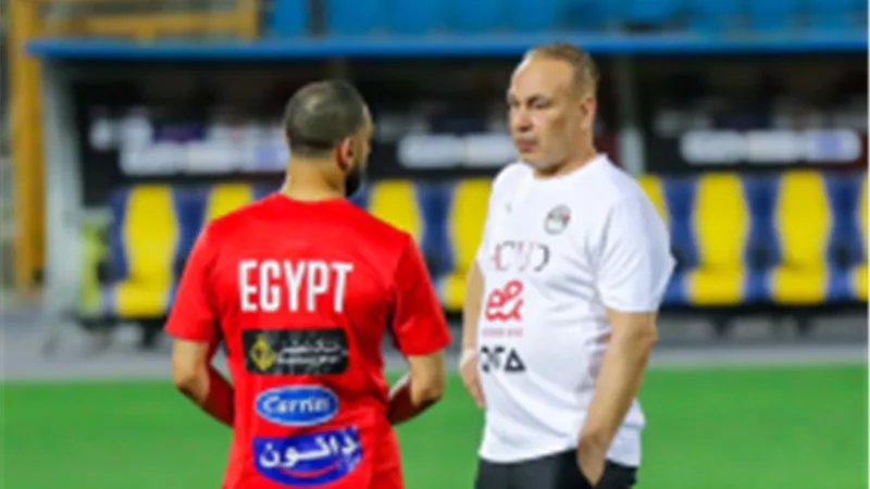 قبل مواجهة أستراليا.. إبراهيم حسن يتغنى بزيكو وحمزة عبد الكريم