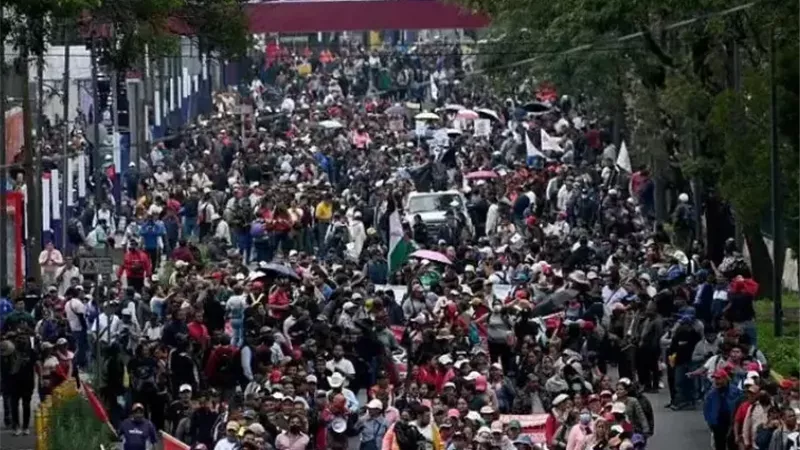 احتجاجات المعلمين في المكسيك تخطف الأنظار قبل افتتاح كأس العالم 2026 