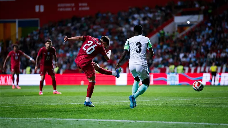 فوز البرتغال على نيجيريا بنتيجة 2-1 وديا  