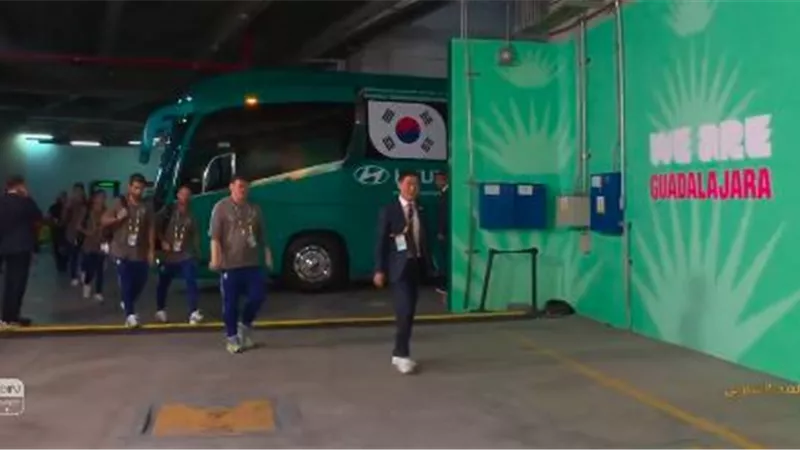 كأس العالم 2026.. وصول منتخب كوريا الجنوبية إلى ملعب مواجهة التشيك (فيديو) 