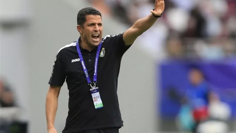 تقرير مغربي يكشف راتب الحسين عموتة مع الأهلي ومفاجآت في الجهاز المعاون