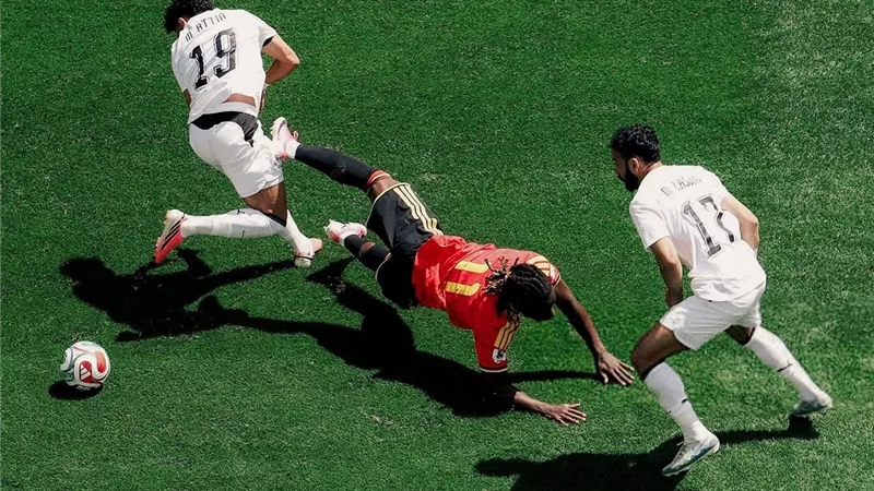 للمرة الثانية في تاريخ المونديال.. النيران الصديقة تضرب منتخب مصر بهدف محمد هاني أمام بلجيكا