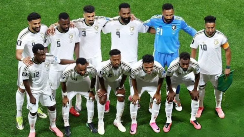 بعد السقوط أمام إسبانيا.. ماذا يحتاج منتخب السعودية للتأهل إلى دور الـ32؟