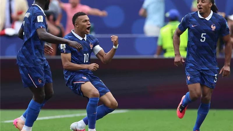 فيديو أهداف مباراة فرنسا والعراق في كأس العالم 