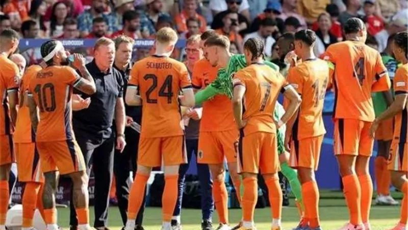 أهداف مباراة هولندا وصربيا في دوري الأمم الأوروبية (فيديو)