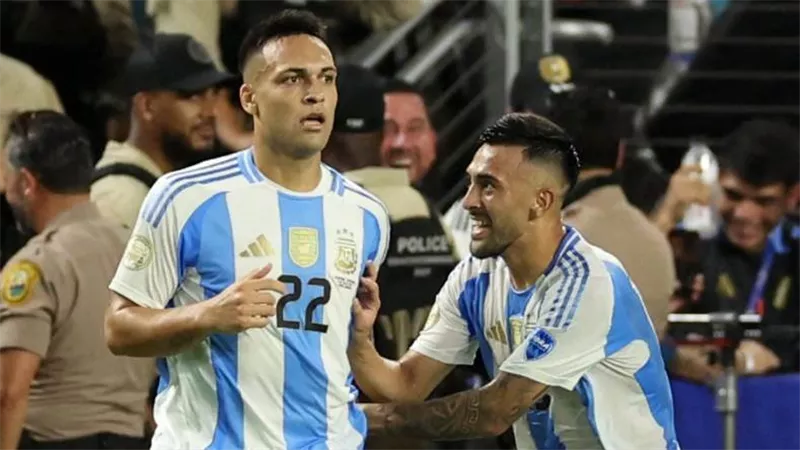 سكالوني يكشف موقف مصابي الأرجنتين قبل مواجهة مصر في كأس العالم