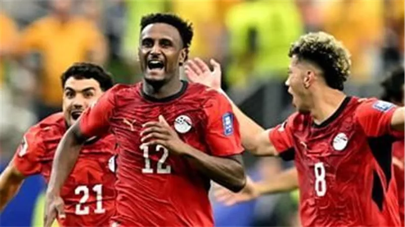 اتحاد الكرة يحسم الجدل حول هيثم حسن.. وفيفا يؤكد قانونية تمثيله لمنتخب مصر