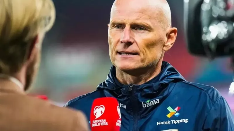 مدرب النرويج يحذر قبل موقعة إنجلترا: ضغوط كأس العالم بدأت تُرهق اللاعبين