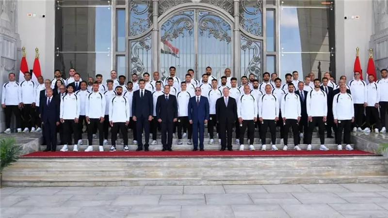 اتحاد الكرة يتوجه بالشكر والتقدير إلى فخامة الرئيس عبد الفتاح السيسي