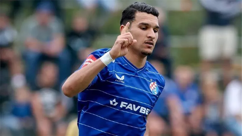 خليفة وسام أبوعلي في هجوم الأهلي.. دينامو زغرب يحدد سعر منصف بكرار