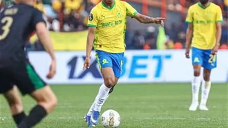 والد نجم منتخب جنوب إفريقيا يكسر صمته بعد وفاة نجله المفاجئة