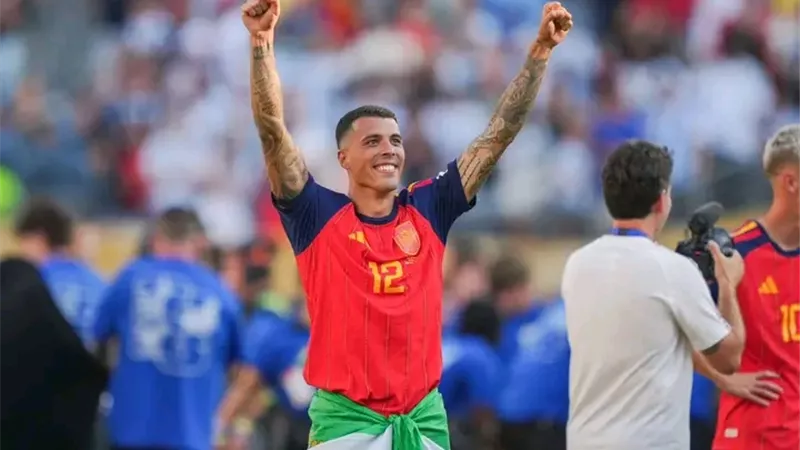 برشلونة يضع بيدرو بورو على رأس أولوياته لتدعيم الجبهة اليمنى
