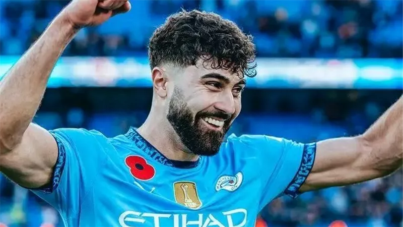 تقارير تكشف تفاصيل عقد جفارديول الجديد مع مانشستر سيتي