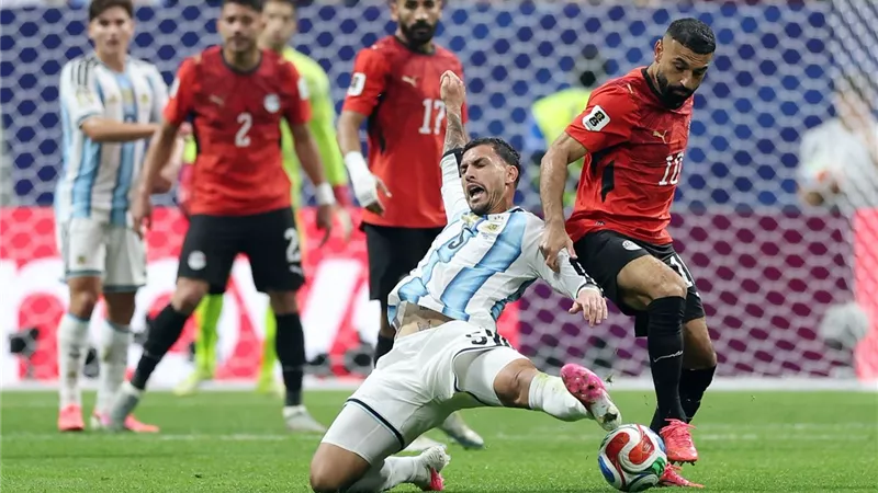 بعد تألقه في كأس العالم.. عرض أوروبي لنجم منتخب مصر 