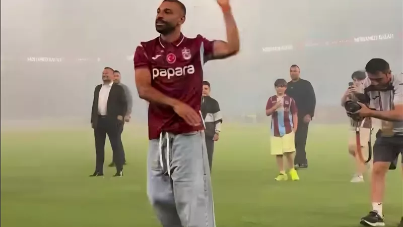 فيديو تقديم محمد صلاح مع طرابزون سبور يشعل حماس الجماهير في «بابارا بارك»