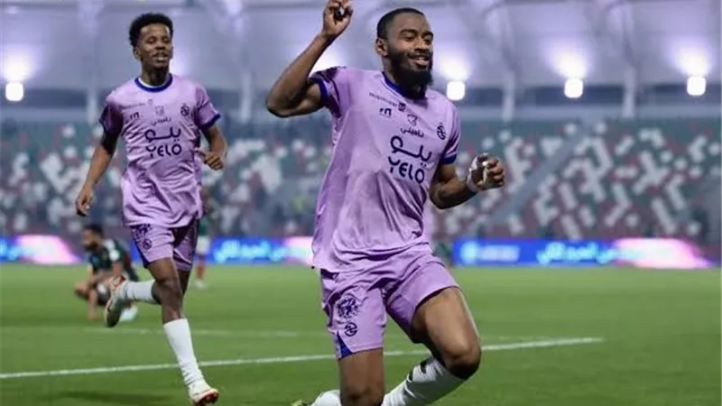 العليوة وكوبا يقودان هجوم الخلود أمام اتحاد جدة في دوري روشن