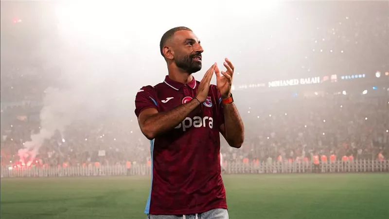 ماذا حدث في أول جلسة لمحمد صلاح مع طرابزون؟.. تفاصيل استقبال النجم المصري